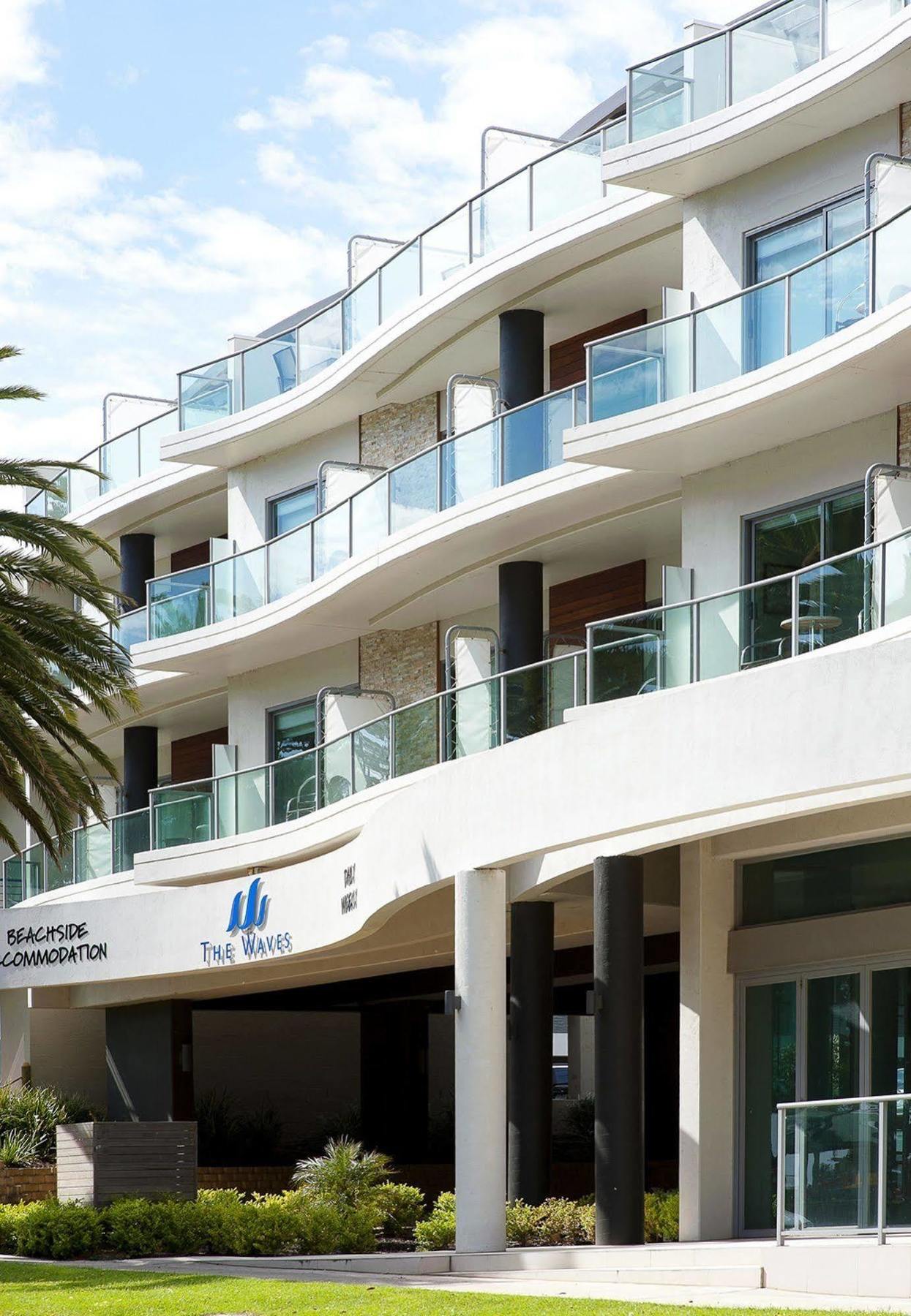 The Waves Apartments Cowes Exterior foto
