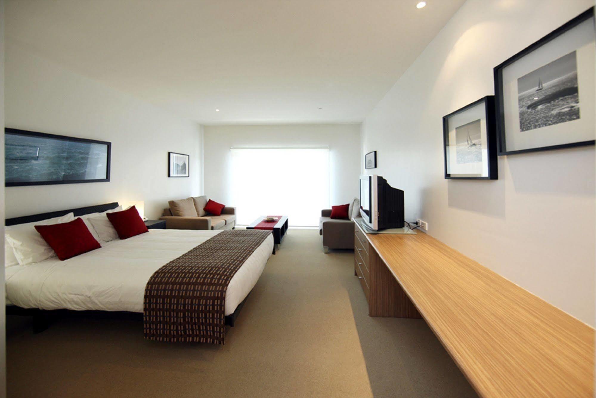 The Waves Apartments Cowes Exterior foto