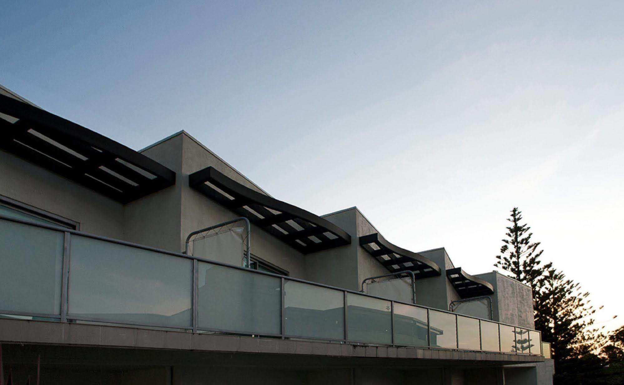 The Waves Apartments Cowes Exterior foto